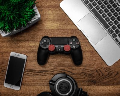 Gaming controller phone and other tech